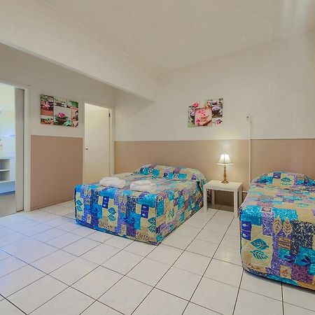 Marlin Motel Biggera Waters Dış mekan fotoğraf