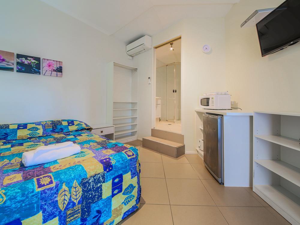 Marlin Motel Biggera Waters Dış mekan fotoğraf
